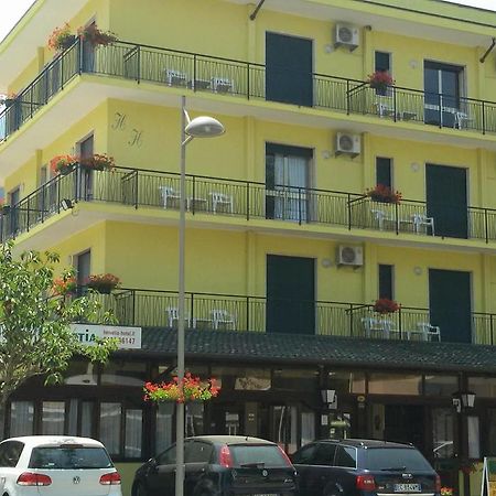 Hotel Helvetia Eraclea Mare Dış mekan fotoğraf