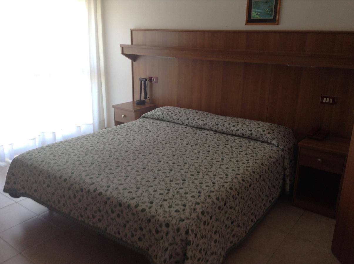 Hotel Helvetia Eraclea Mare Dış mekan fotoğraf